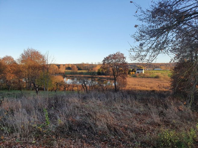 Parduodamas 0,33 ha žemės sklypas puikioje ir perspektyvioje vietoje